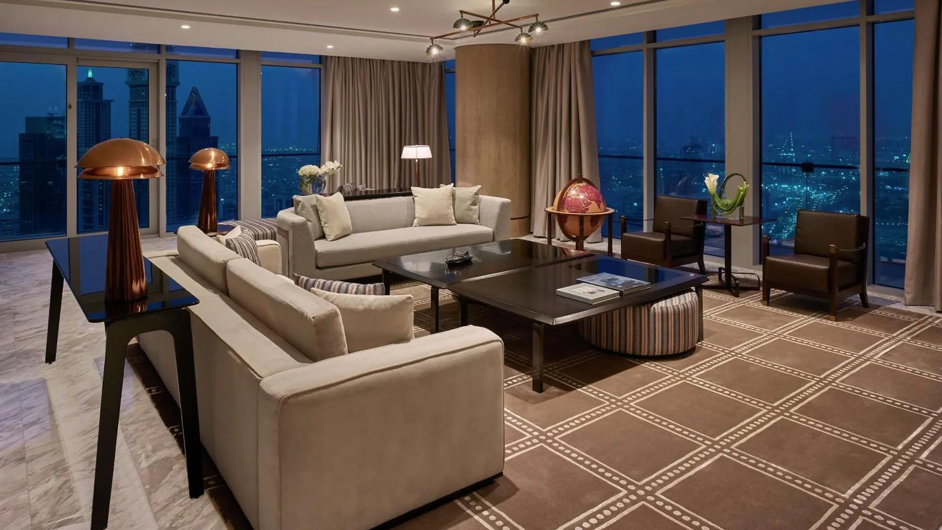 Hotel Waldorf Astoria Dubai International Financial Centre 5*,